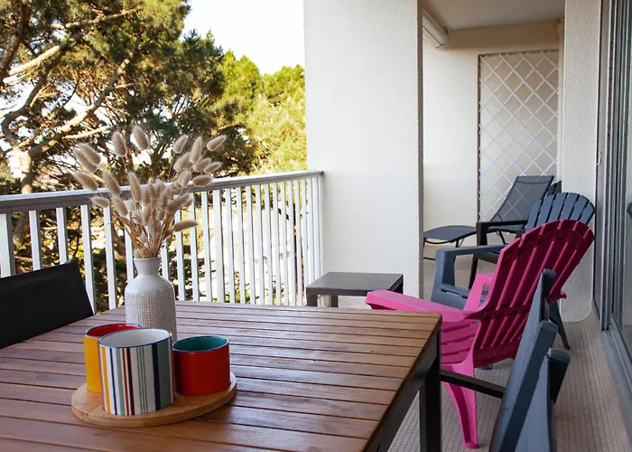 Apartment Spacieux Vue Pins-tout A Pied-residence Le Manegore